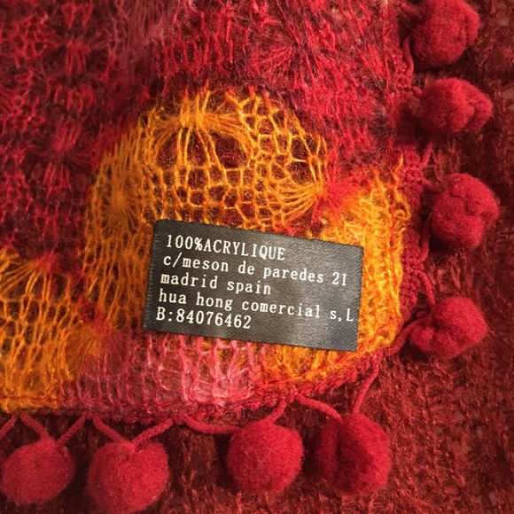 Scarf - Picture 4 of 4